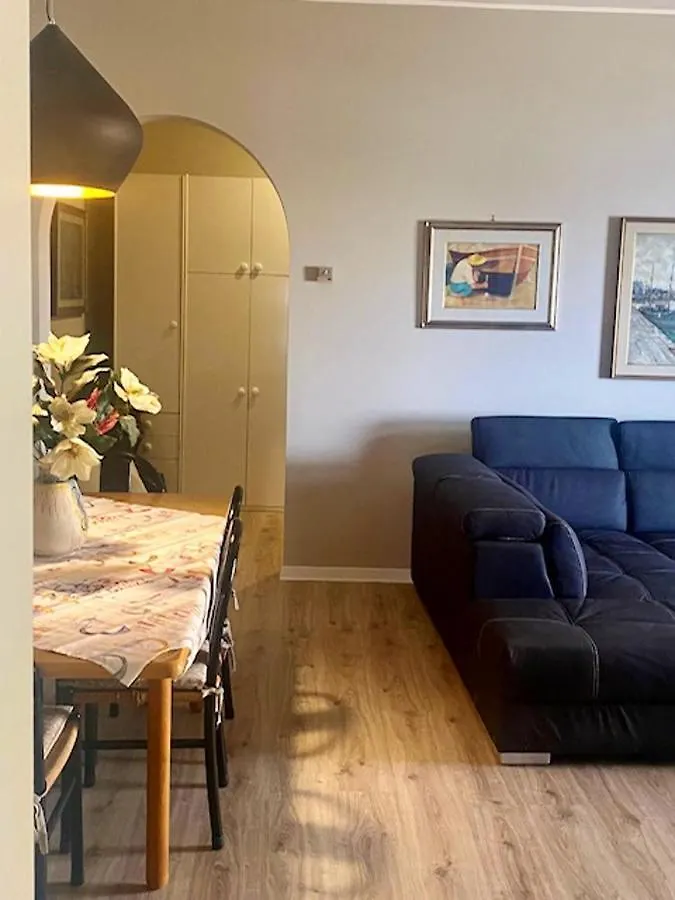 Spacious Apartment With Sea View In Giardini Naxos 120 M² Pool