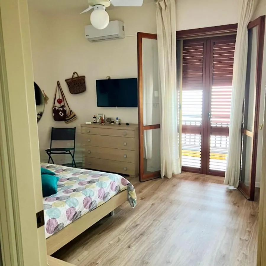 Spacious Apartment With Sea View In Giardini Naxos 120 M² Pool